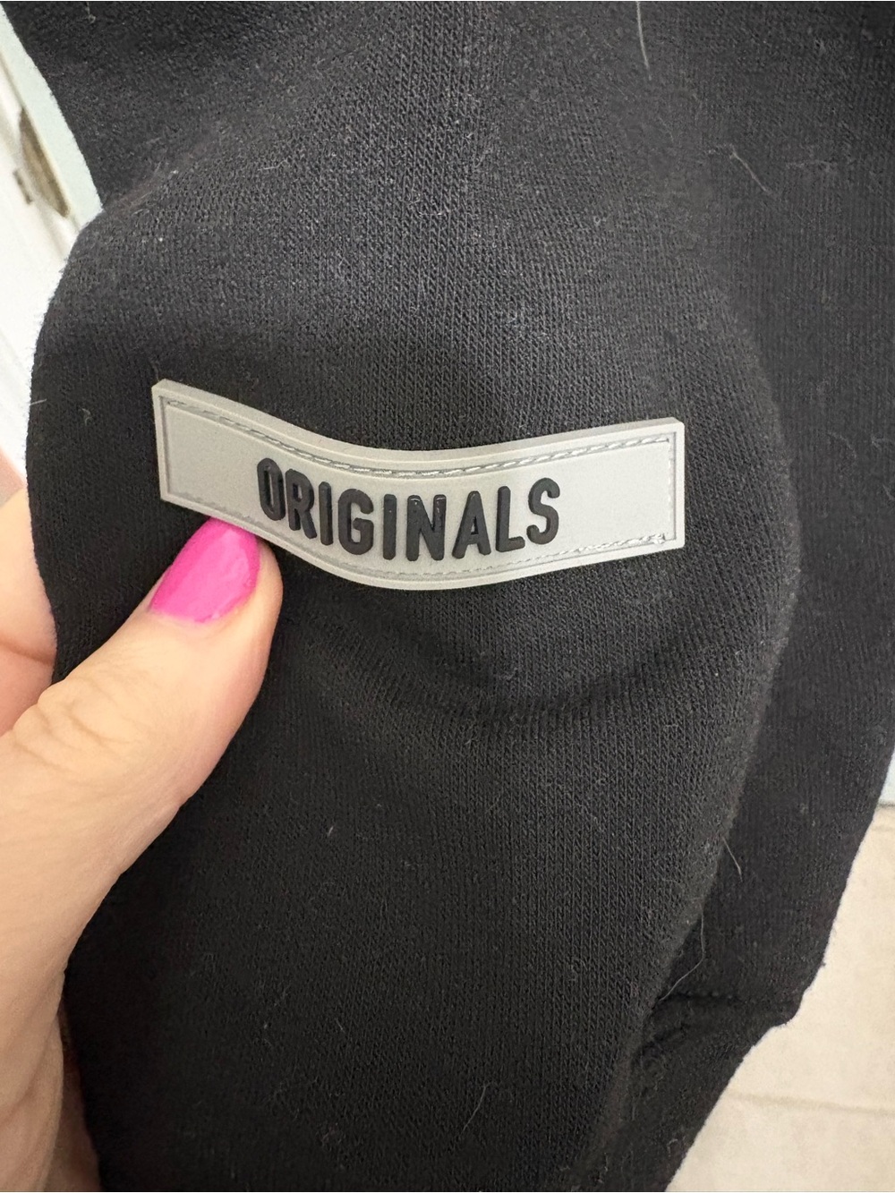 Brooklyn Cloth Black Crewneck Sweatshirt with Small Logo - Picture 3 of 9